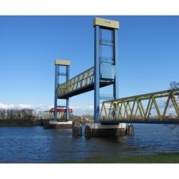 Bridge monitoring in Hamburg Port